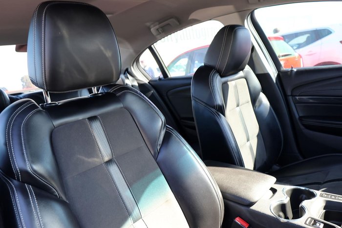 2015 Holden Commodore SV6 VF MY15 Red