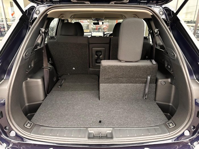 2025 Mitsubishi Outlander ES