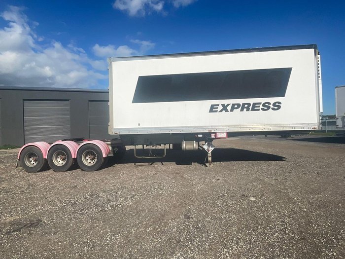 Maxitrans Refrigerated A Trailer