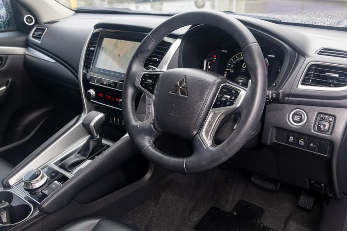 2023 Mitsubishi Pajero Sport Exceed