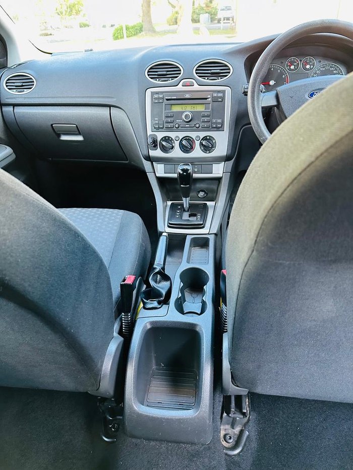 2005 Ford Focus CL LS Pure Silver