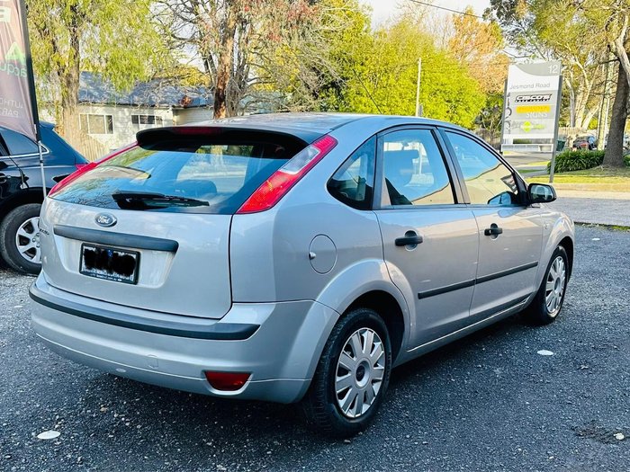 2005 Ford Focus CL LS Pure Silver