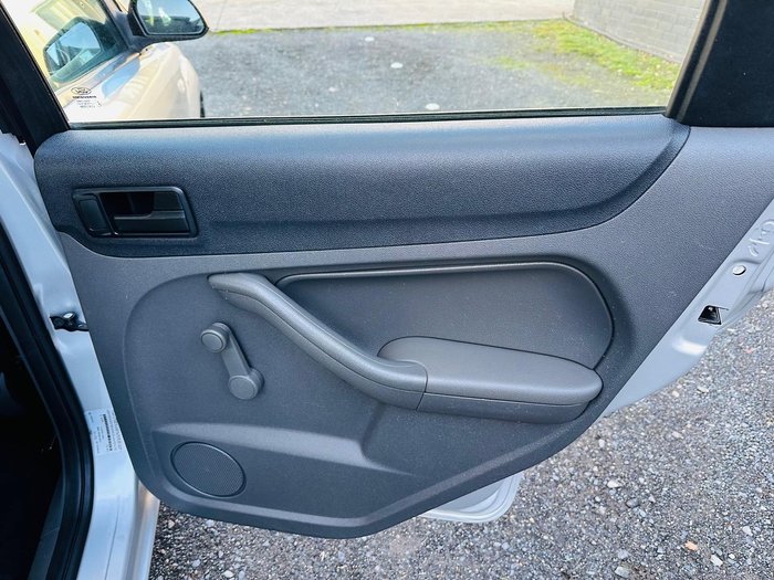 2005 Ford Focus CL LS Pure Silver