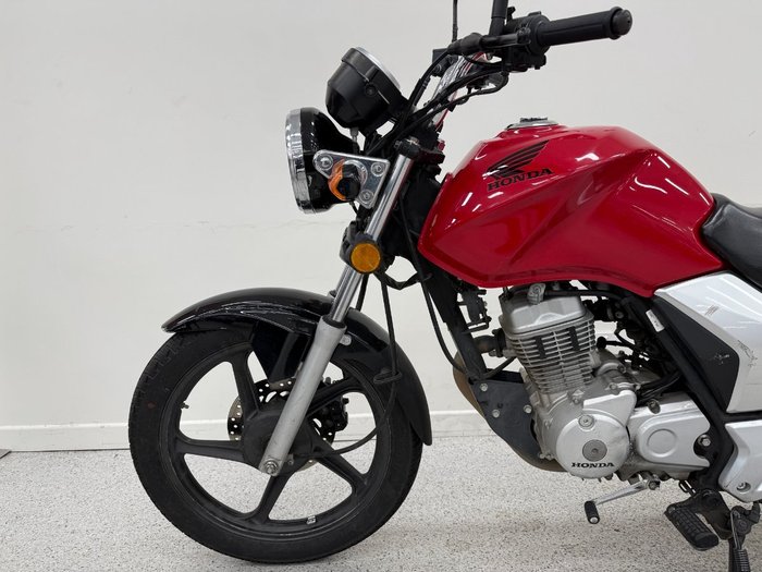 2017 Honda CB125E Red
