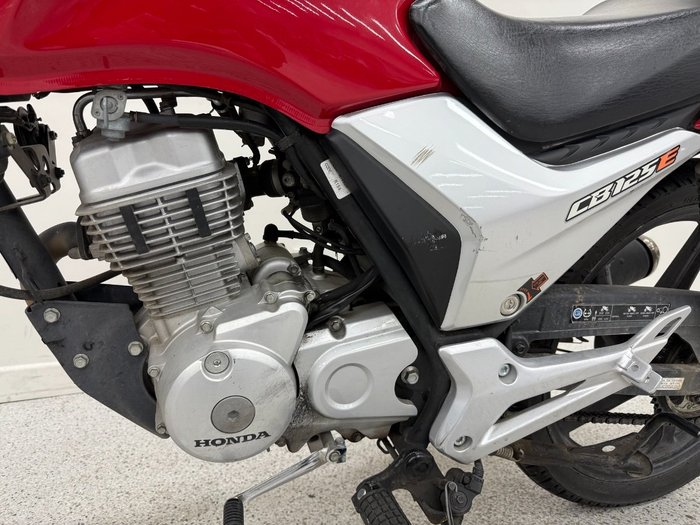 2017 Honda CB125E Red