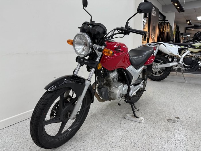 2017 Honda CB125E Red