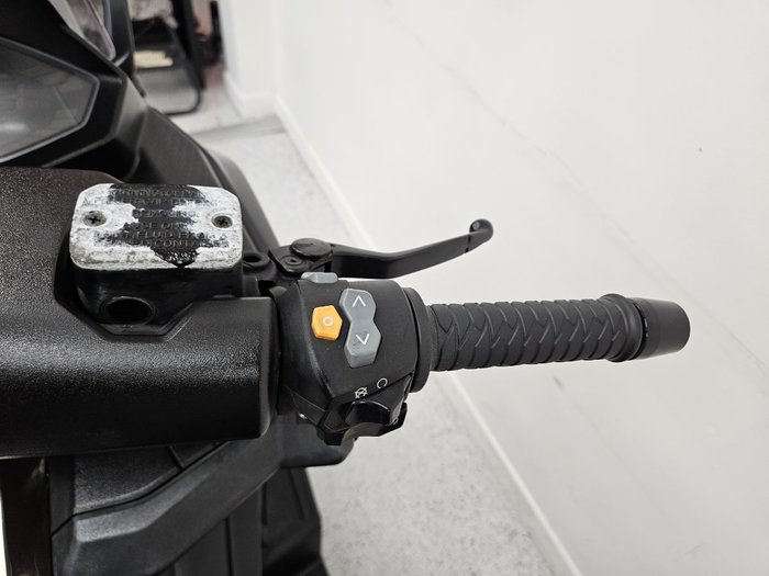 2020 Kymco AK 550 MATTE BLACK
