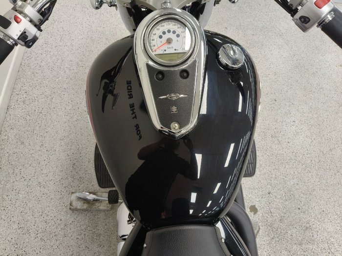 2009 Suzuki VLR 1800 BOULEVARD (C109R) Red