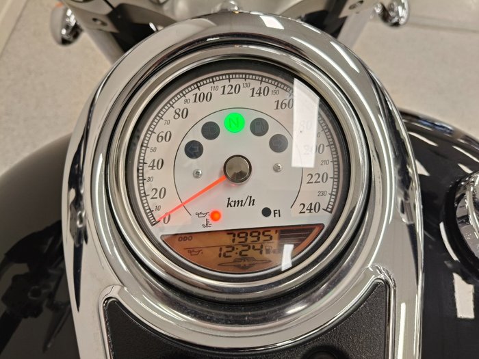 2009 Suzuki VLR 1800 BOULEVARD (C109R) Red