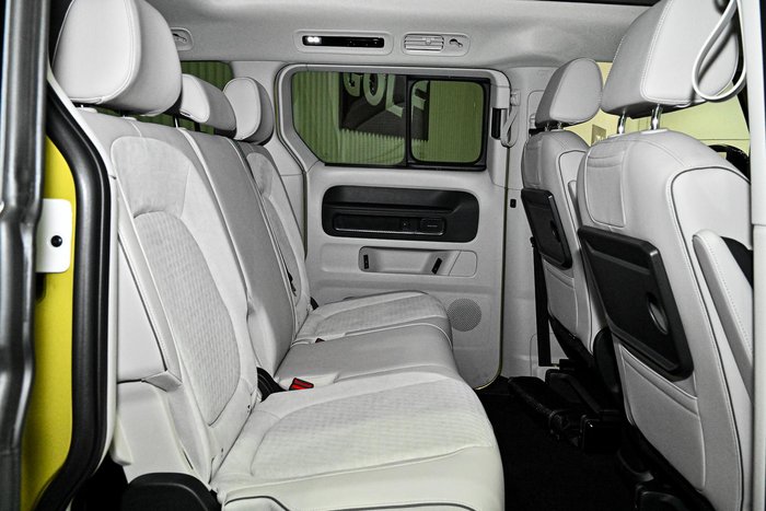 2025 Volkswagen ID. Buzz Pro BEV560