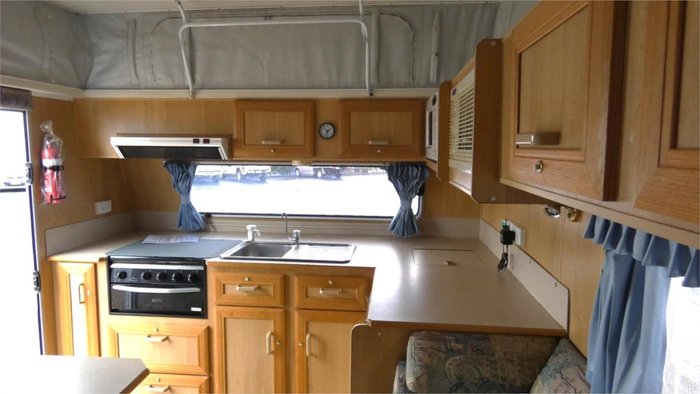 2004 Millard Horizon White