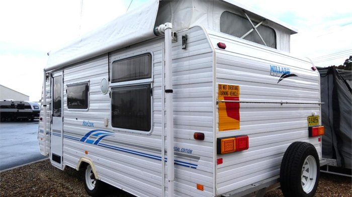 2004 Millard Horizon White