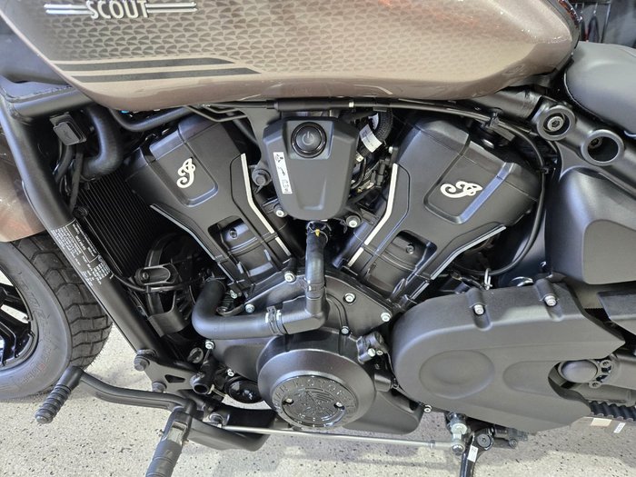 2025 INDIAN SCOUT BOBBER LIMITED BRONZE