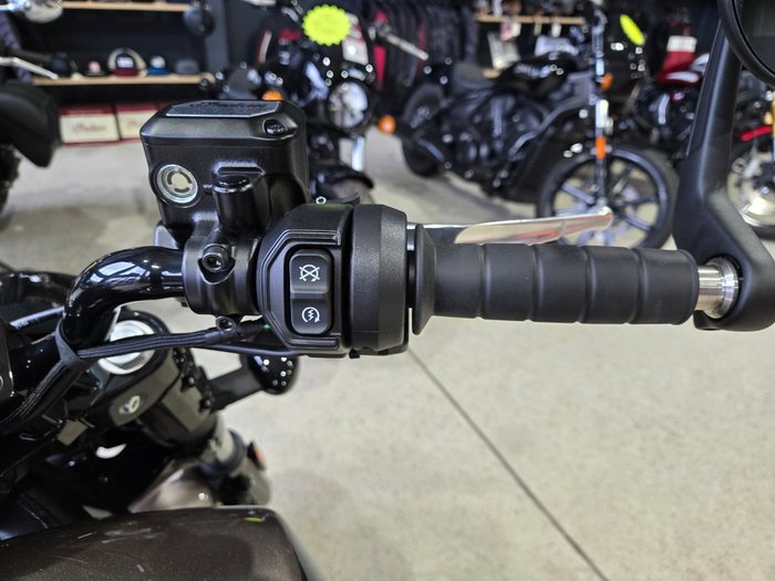 2025 INDIAN SCOUT BOBBER LIMITED BRONZE