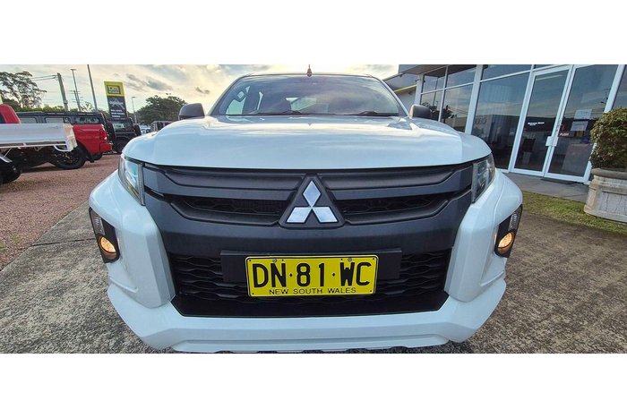 2018 Mitsubishi Triton GLX ADAS