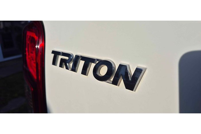 2018 Mitsubishi Triton GLX ADAS