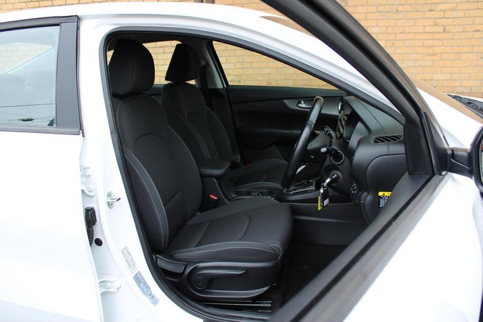 2018 Kia Cerato S BD MY19 Clear White