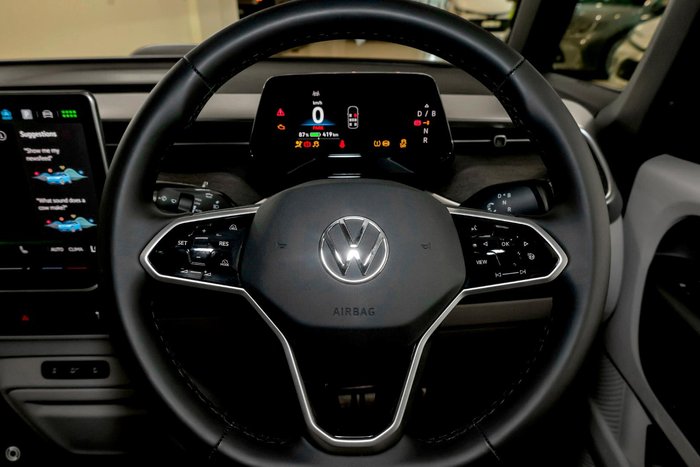 2025 Volkswagen ID. Buzz Pro BEV560