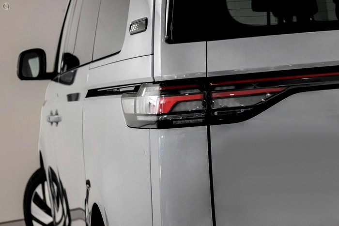 2025 Volkswagen ID. Buzz Pro BEV560