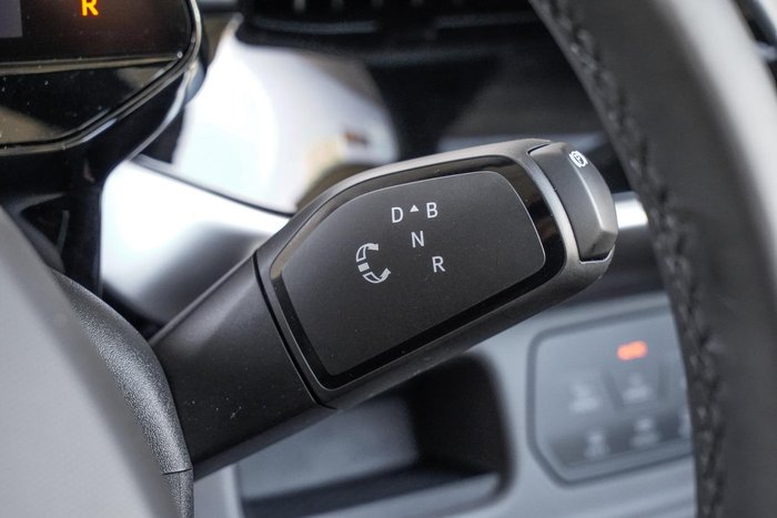 2025 Volkswagen ID. Buzz Pro BEV560