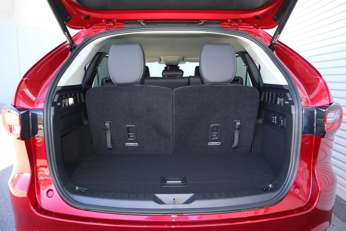 2025 Mazda CX-80 G40e Touring