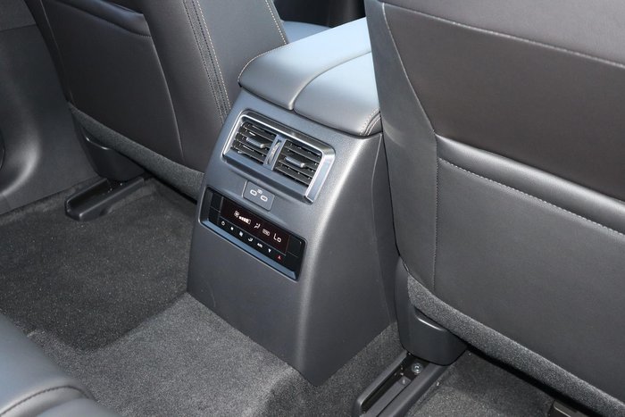 2025 Mazda CX-80 G40e Touring