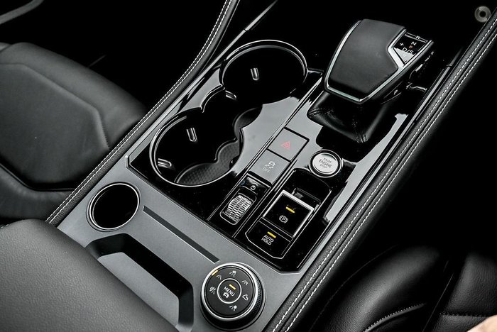 2025 Volkswagen Touareg 170TDI