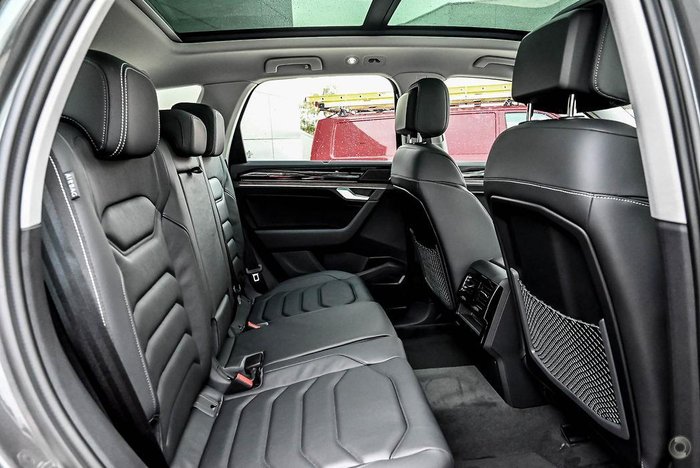 2025 Volkswagen Touareg 170TDI