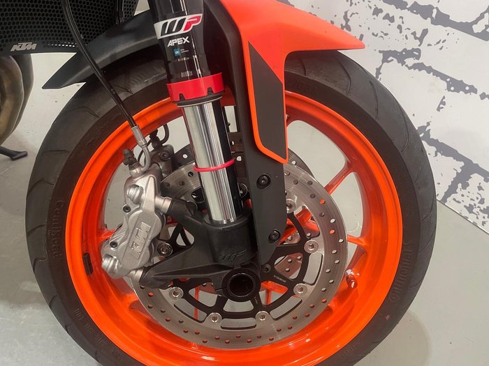 2023 KTM 890 Duke GP Duke Orange