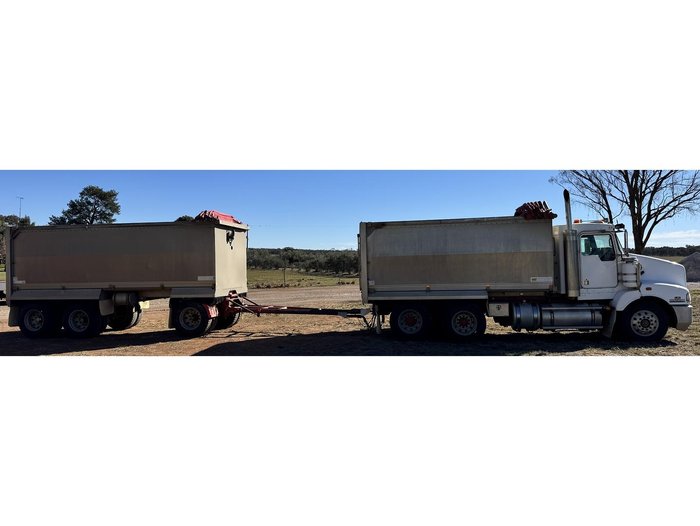 2010 Kenworth T402 Truck & Dog Trailer Package