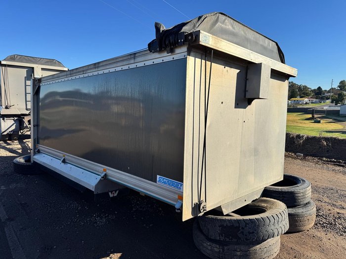 2011 SLOANEBUILT TRAILERS Aluminium Tub