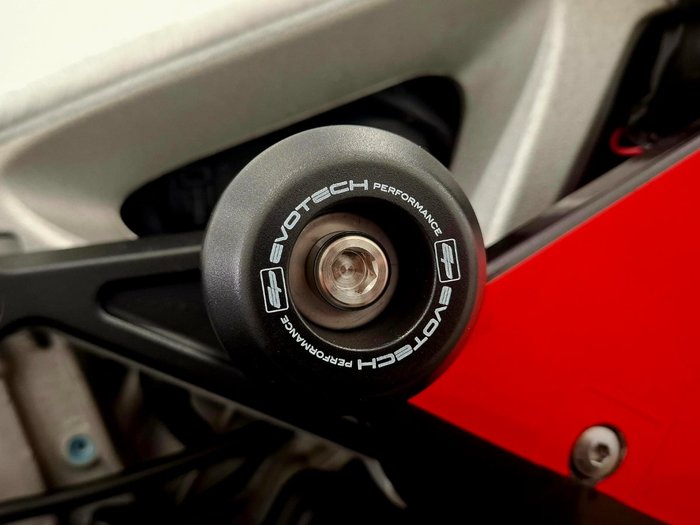 2017 APRILIA RSV4 RR Black