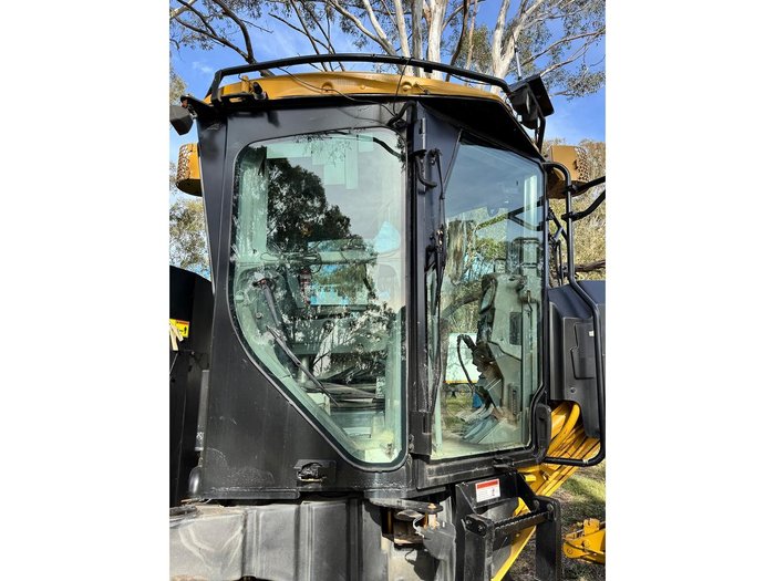 2008 Caterpillar 12M