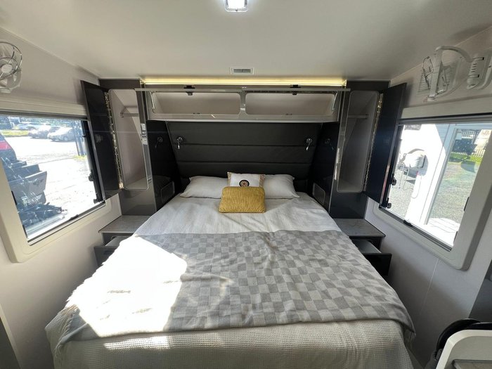 2025 JB Caravans Gator X 16'11 Front Door Ev