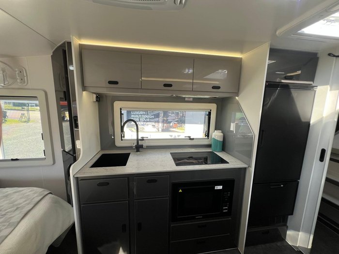 2025 JB Caravans Gator X 16'11 Front Door Ev