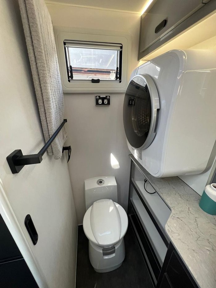 2025 JB Caravans Gator X 16'11 Front Door Ev