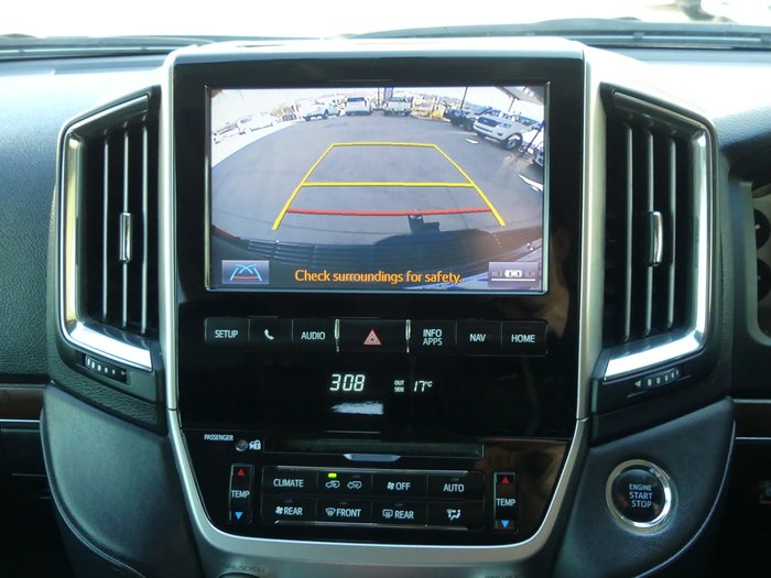 2018 Toyota Landcruiser