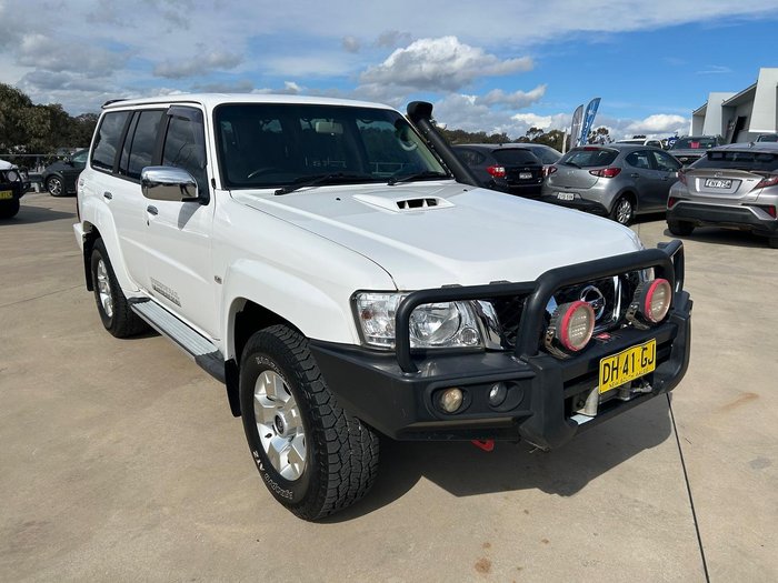 2016 Nissan Patrol ST