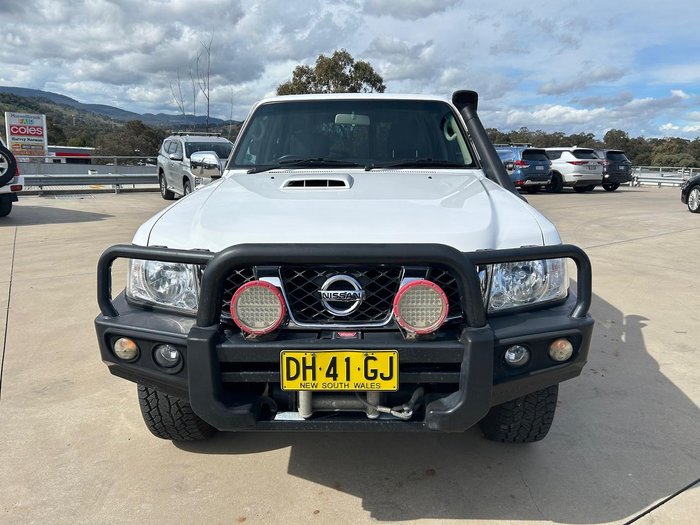 2016 Nissan Patrol ST