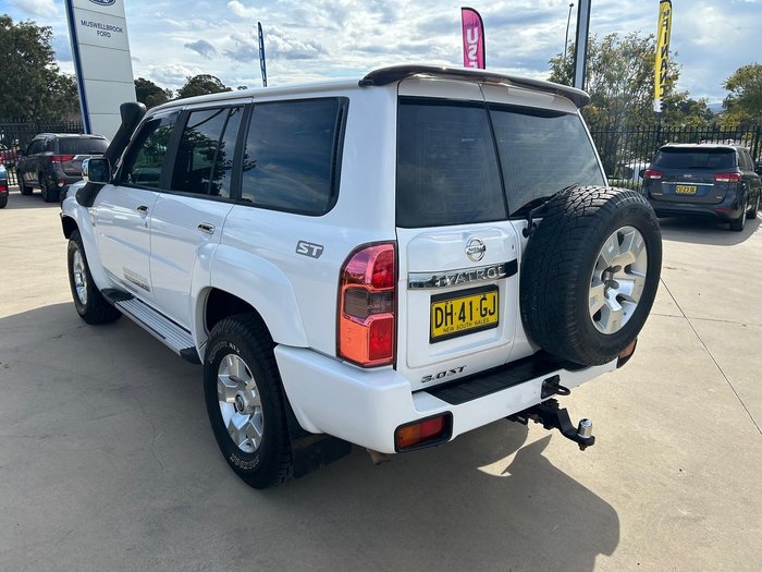2016 Nissan Patrol ST