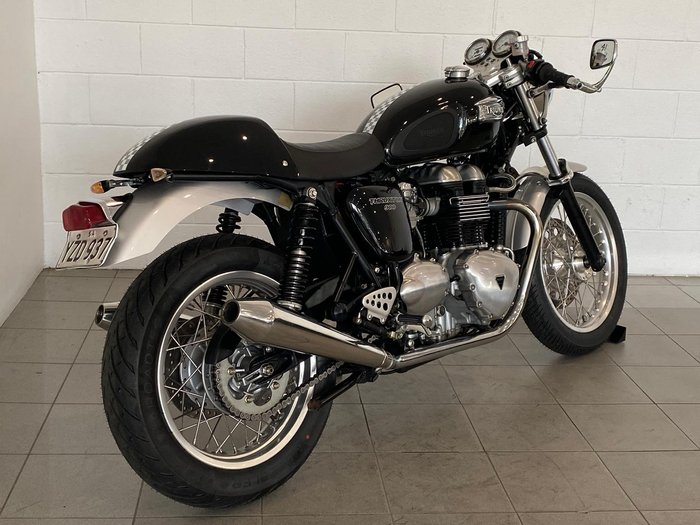 2005 Triumph Thruxton 900 Thruxton Black