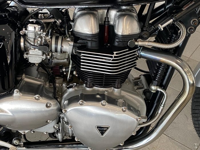 2005 Triumph Thruxton 900 Thruxton Black