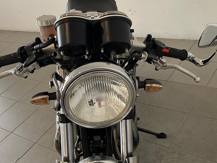 2005 Triumph Thruxton 900 Thruxton Black