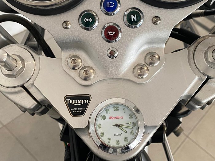 2005 Triumph Thruxton 900 Thruxton Black