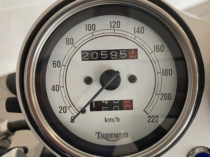 2005 Triumph Thruxton 900 Thruxton Black