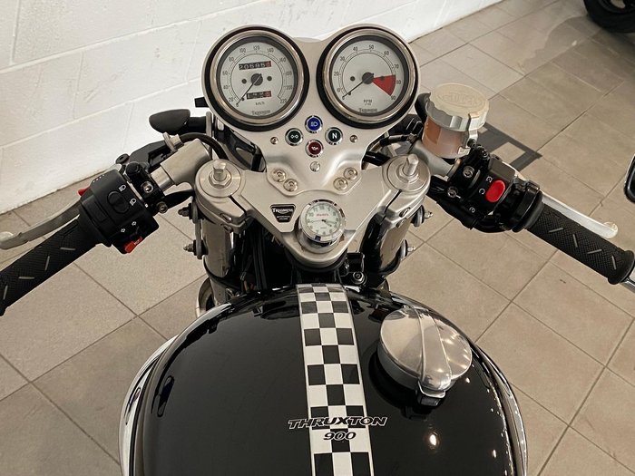 2005 Triumph Thruxton 900 Thruxton Black