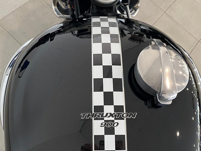2005 Triumph Thruxton 900 Thruxton Black