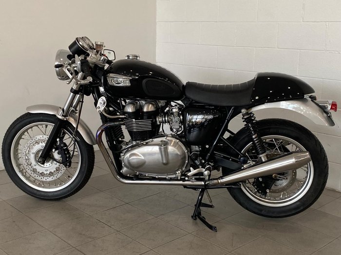 2005 Triumph Thruxton 900 Thruxton Black