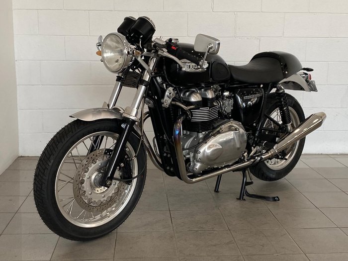 2005 Triumph Thruxton 900 Thruxton Black