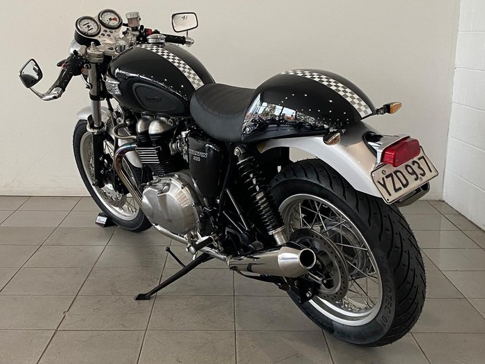 2005 Triumph Thruxton 900 Thruxton Black